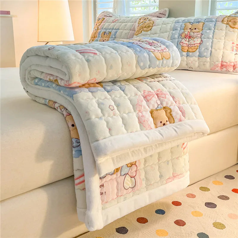 Velvet Comfort Thicken Mattress Topper – Soft Quilted Bed Mat for Winter Warm Beds