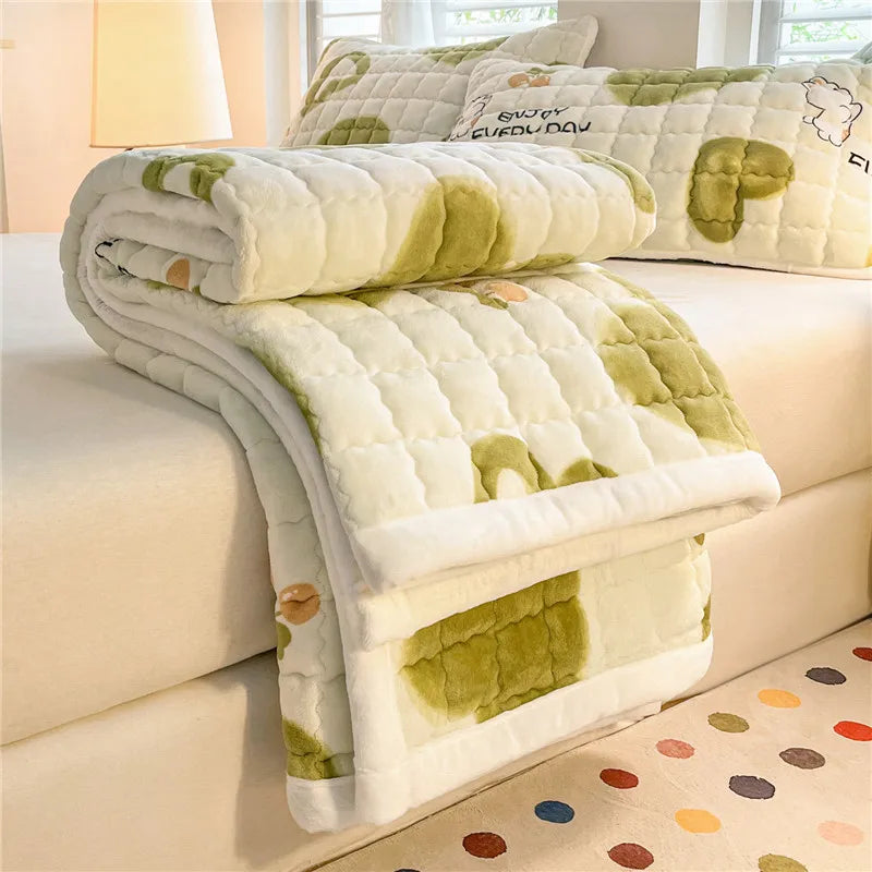 Velvet Comfort Thicken Mattress Topper – Soft Quilted Bed Mat for Winter Warm Beds