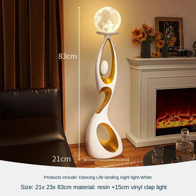 Abstract Dancing Figures Sculpture – Nordic Modern Decor