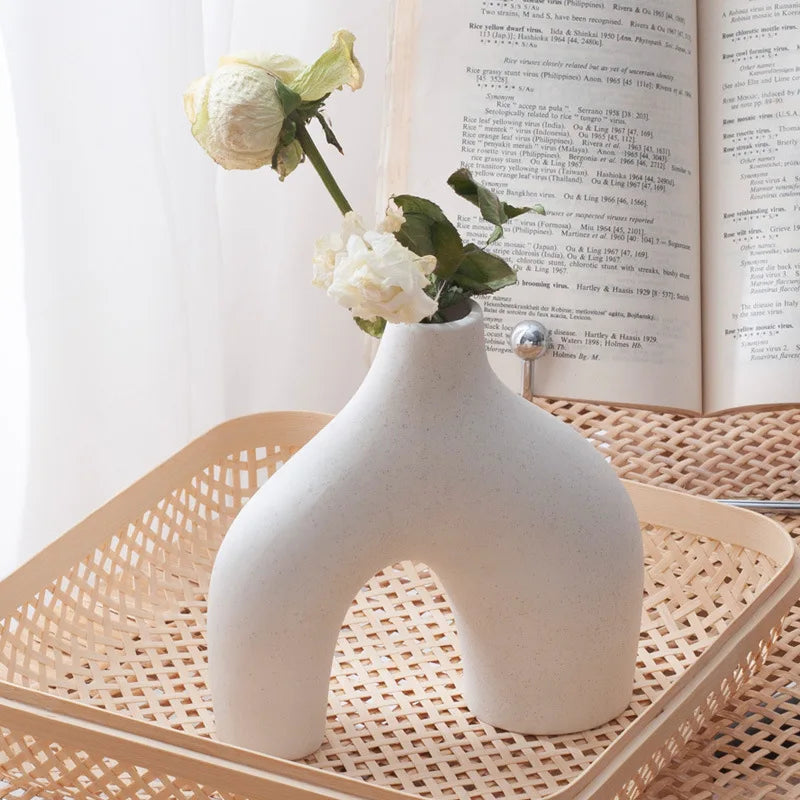 Ceramic Vase – Nordic Minimalist Home Decor