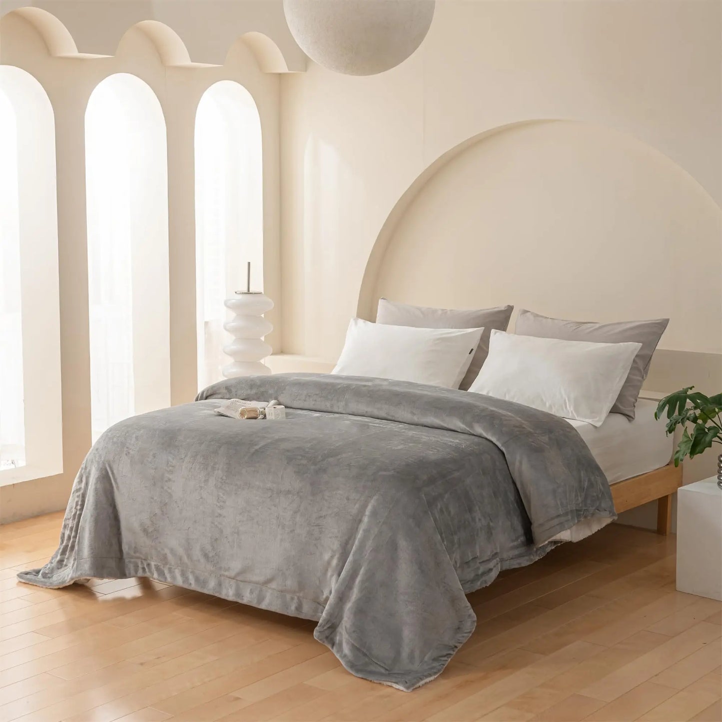 Luxury Reversible Sherpa Blanket – King Size